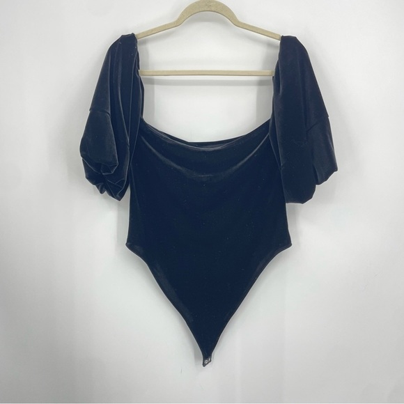 Good American Off The Shoulder Velvet Bodysuit Sz 4 US XL black - Picture 4 of 8